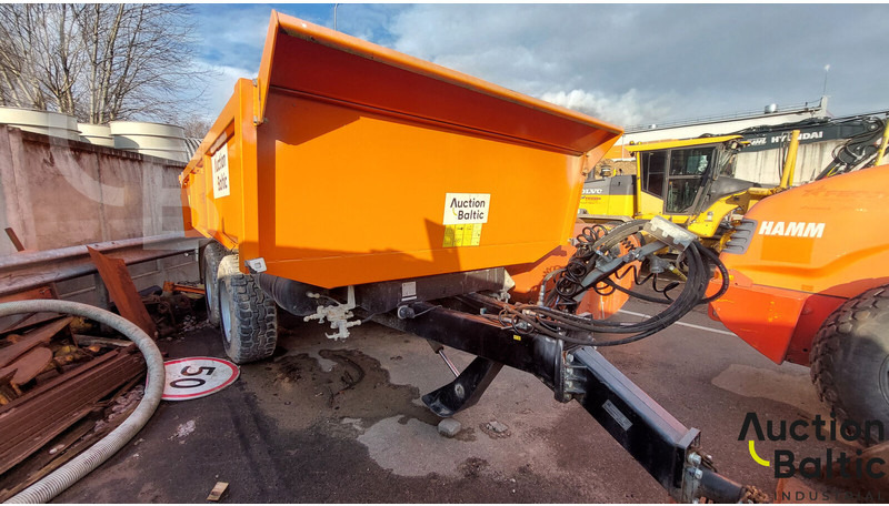 Pronar T 679/2 - Sklápěcí přívěs: obrázek 2 Pronar T 679/2 - Sklápěcí přívěs: obrázek 2