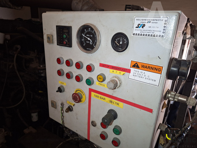 Renault Midlum 180.08 - Čistič odpadových jam: obrázek 5 Renault Midlum 180.08 - Čistič odpadových jam: obrázek 5