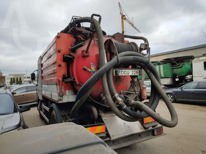 Renault Premium 250.18 - Čistič odpadových jam: obrázek 4 Renault Premium 250.18 - Čistič odpadových jam: obrázek 4