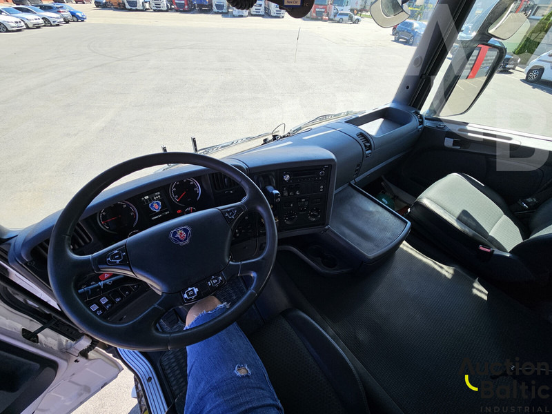 Sklápěč Scania G 490: obrázek 7