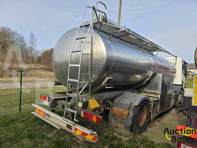 Scania P 230 - Cisternové vozidlo: obrázek 4 Scania P 230 - Cisternové vozidlo: obrázek 4