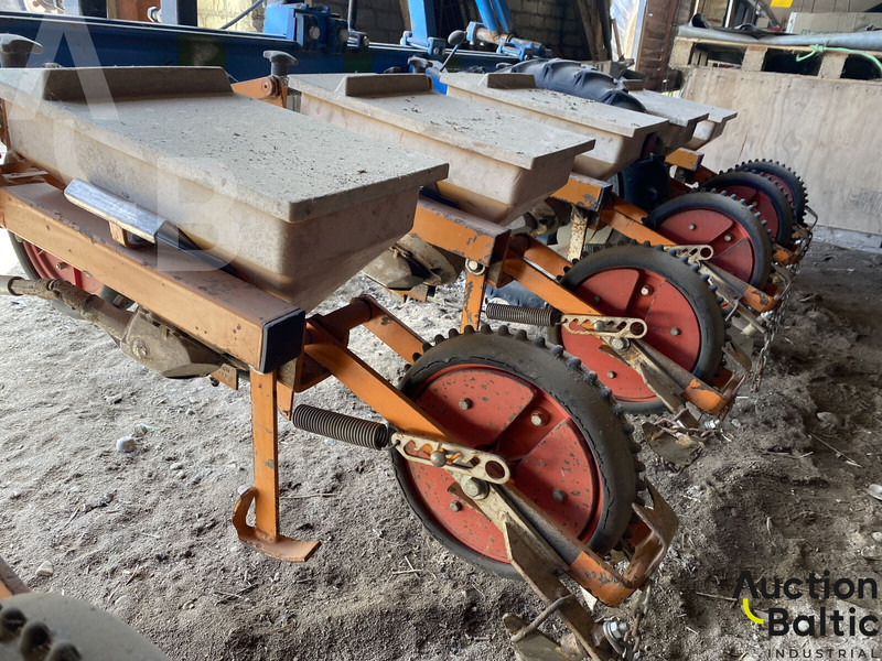 Schmotzer UD2012 - Přesný secí stroj: obrázek 5 Schmotzer UD2012 - Přesný secí stroj: obrázek 5