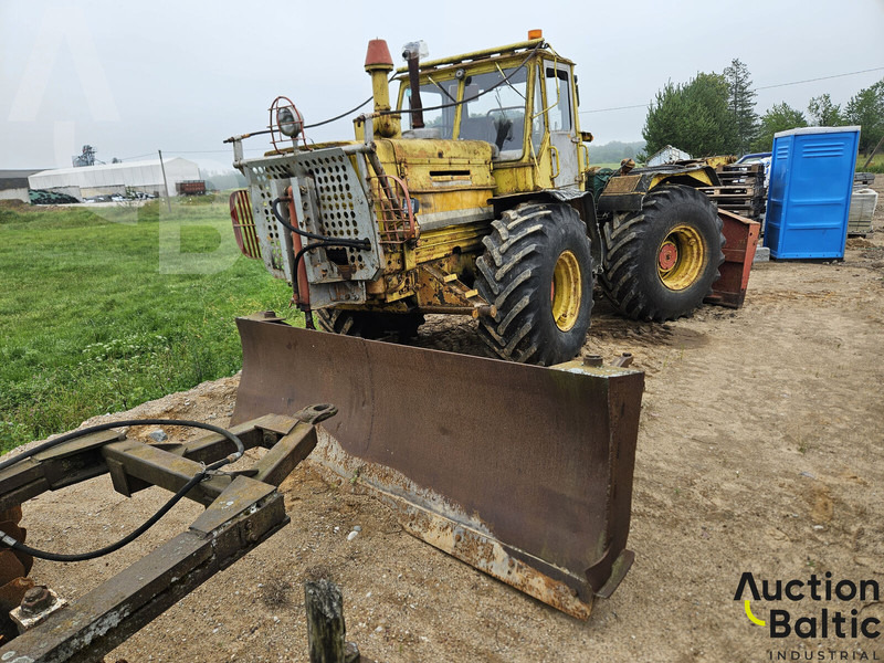 T-157K - Traktor: obrázek 1 T-157K - Traktor: obrázek 1