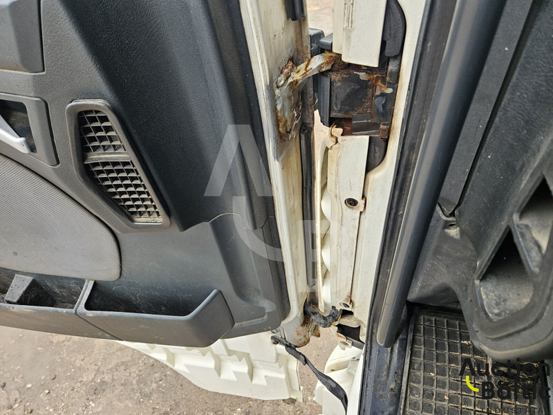 Tahač MAN TGA18.430: obrázek 11