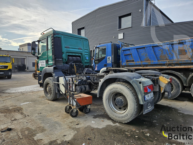 MAN TGS18.400 4X4H - Tahač: obrázek 4 MAN TGS18.400 4X4H - Tahač: obrázek 4