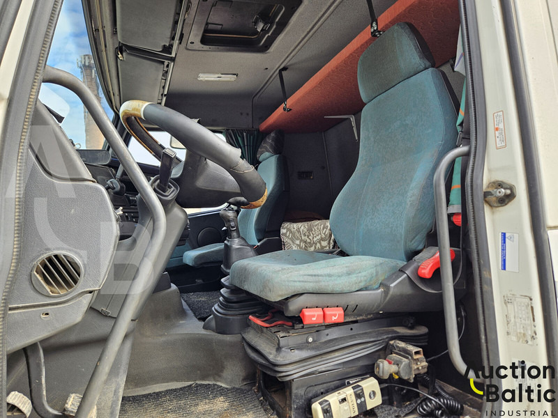 Volvo FH12 - Tahač: obrázek 5 Volvo FH12 - Tahač: obrázek 5