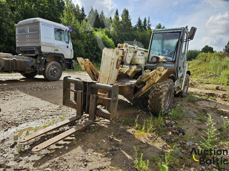 Terex Telelift 3713 - Teleskopický manipulátor: obrázek 2 Terex Telelift 3713 - Teleskopický manipulátor: obrázek 2