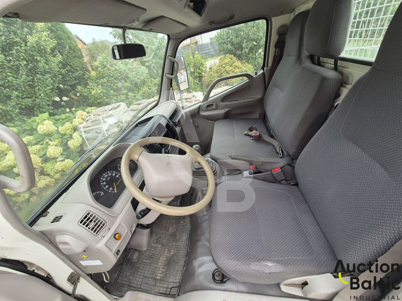 Toyota Dyna 150 - Dodávka valník: obrázek 5 Toyota Dyna 150 - Dodávka valník: obrázek 5