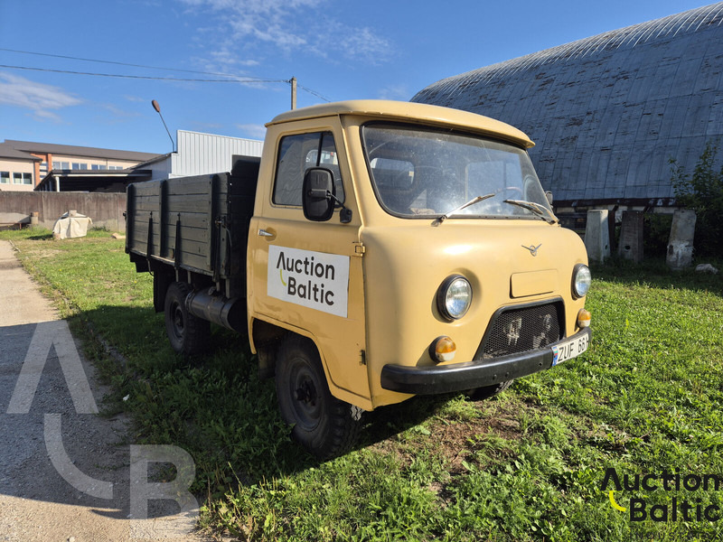 UAZ UAZ 3303 - Dodávka valník: obrázek 2 UAZ UAZ 3303 - Dodávka valník: obrázek 2