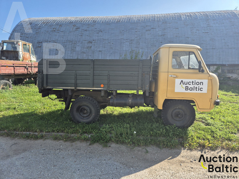 UAZ UAZ 3303 - Dodávka valník: obrázek 3 UAZ UAZ 3303 - Dodávka valník: obrázek 3