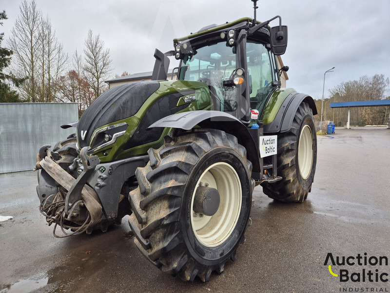 Valtra T235 - Traktor: obrázek 1 Valtra T235 - Traktor: obrázek 1