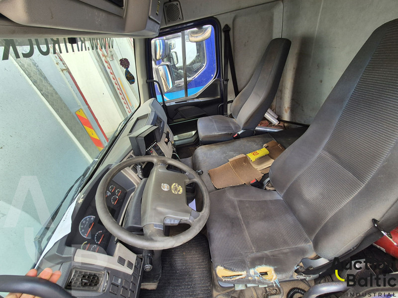 Volvo FL240 - Skříňový nákladní auto: obrázek 5 Volvo FL240 - Skříňový nákladní auto: obrázek 5