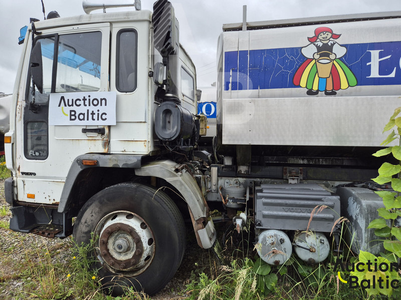Volvo FL6 - Cisternové vozidlo: obrázek 3 Volvo FL6 - Cisternové vozidlo: obrázek 3