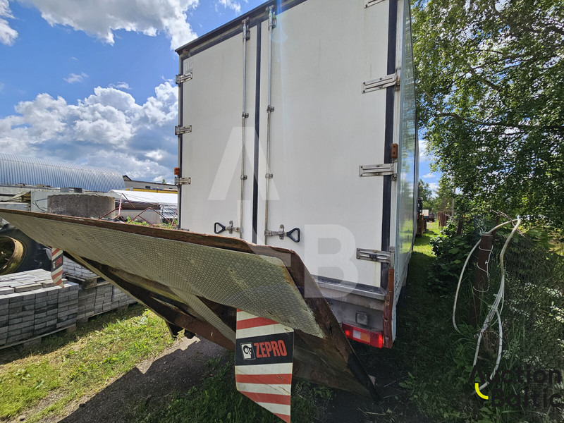 Volvo FL615 - Skříňový nákladní auto: obrázek 4 Volvo FL615 - Skříňový nákladní auto: obrázek 4