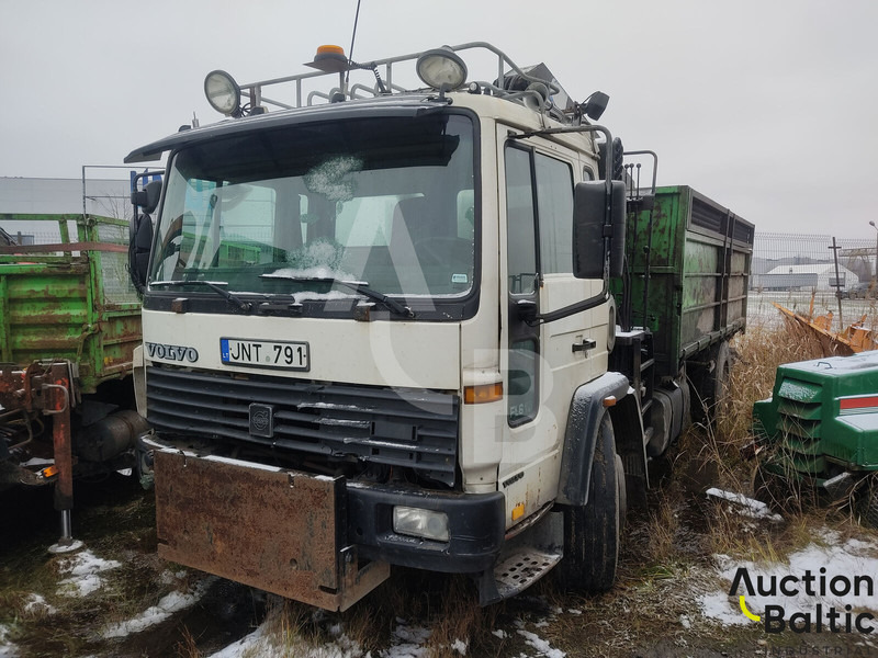 Volvo FL618 - Sklápěč, Auto s hydraulickou rukou: obrázek 1 Volvo FL618 - Sklápěč, Auto s hydraulickou rukou: obrázek 1
