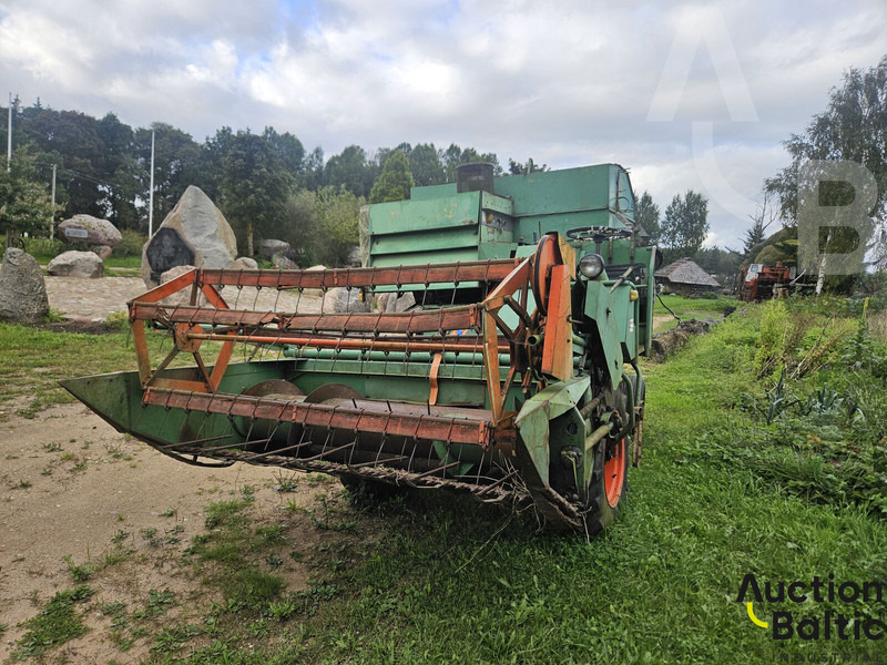 Westerasmaskiner AB AKTIV 800 - Sklízecí mlátička: obrázek 2 Westerasmaskiner AB AKTIV 800 - Sklízecí mlátička: obrázek 2