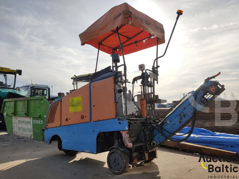 Wirtgen W35DC - Technika pro ukládaní asfaltu: obrázek 3 Wirtgen W35DC - Technika pro ukládaní asfaltu: obrázek 3