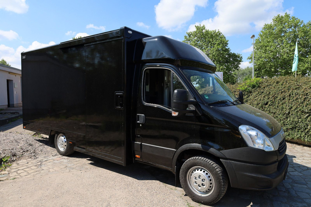 Iveco IS35SI2AA Daily/Luftfeder/Foodtruck - Dodávka skřín: obrázek 4 Iveco IS35SI2AA Daily/Luftfeder/Foodtruck - Dodávka skřín: obrázek 4