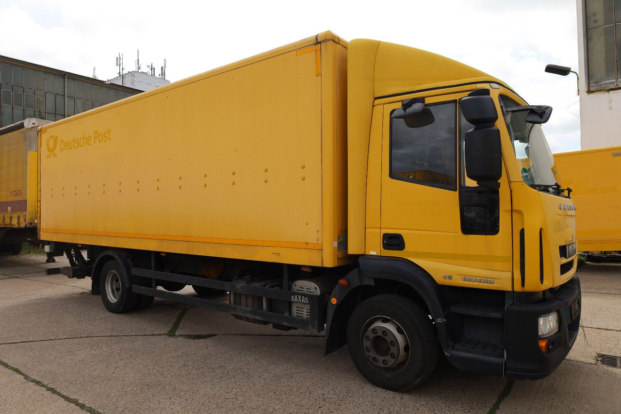 Iveco M122/Scheckheft/1. Hand/AHK - Skříňový nákladní auto: obrázek 3 Iveco M122/Scheckheft/1. Hand/AHK - Skříňový nákladní auto: obrázek 3