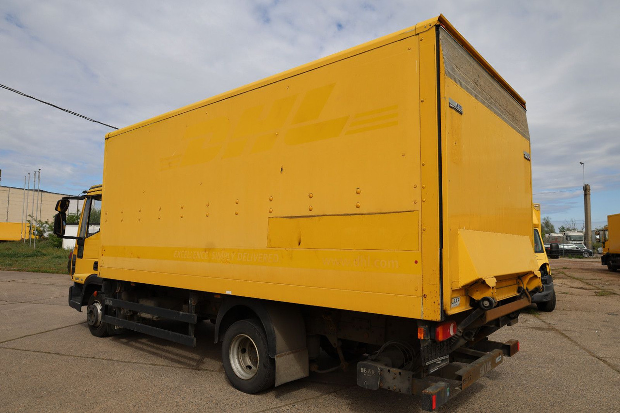 Iveco M752/Koffer/ 1. Hand - Dodávka skřín: obrázek 4 Iveco M752/Koffer/ 1. Hand - Dodávka skřín: obrázek 4