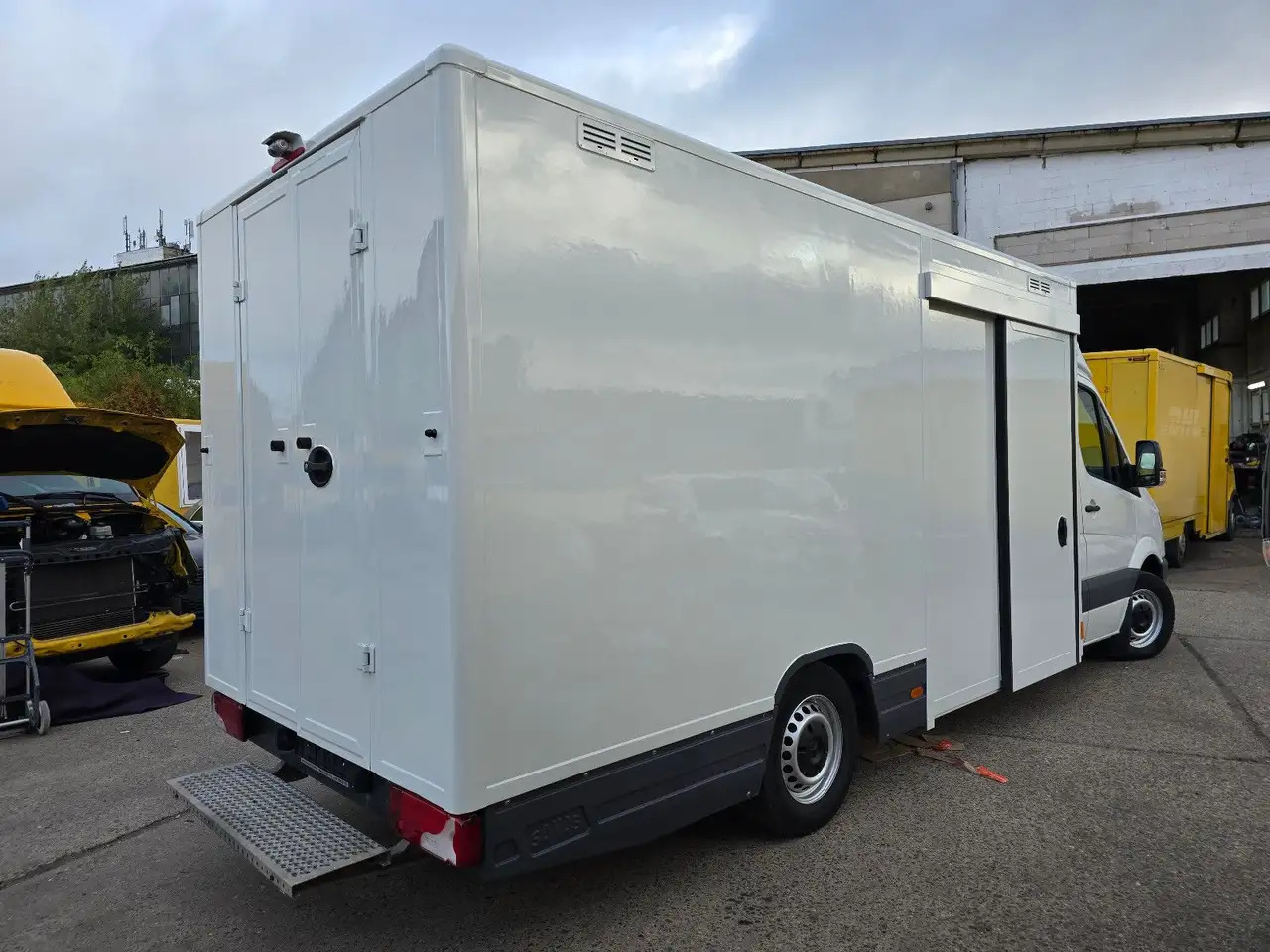 Mercedes-Benz Sprinter/Koffer/Regalsystem/ EU5/ 1. Hand - Dodávka skřín: obrázek 3 Mercedes-Benz Sprinter/Koffer/Regalsystem/ EU5/ 1. Hand - Dodávka skřín: obrázek 3