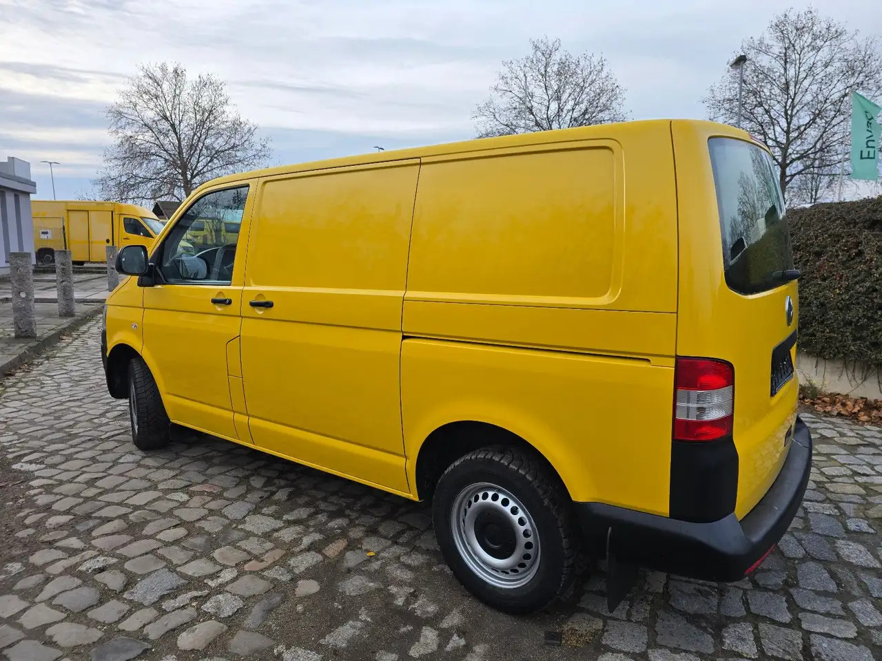 Volkswagen T5 Transporter/ 2.0 TDI/EU5/1.Hand - Furgon: obrázek 4 Volkswagen T5 Transporter/ 2.0 TDI/EU5/1.Hand - Furgon: obrázek 4