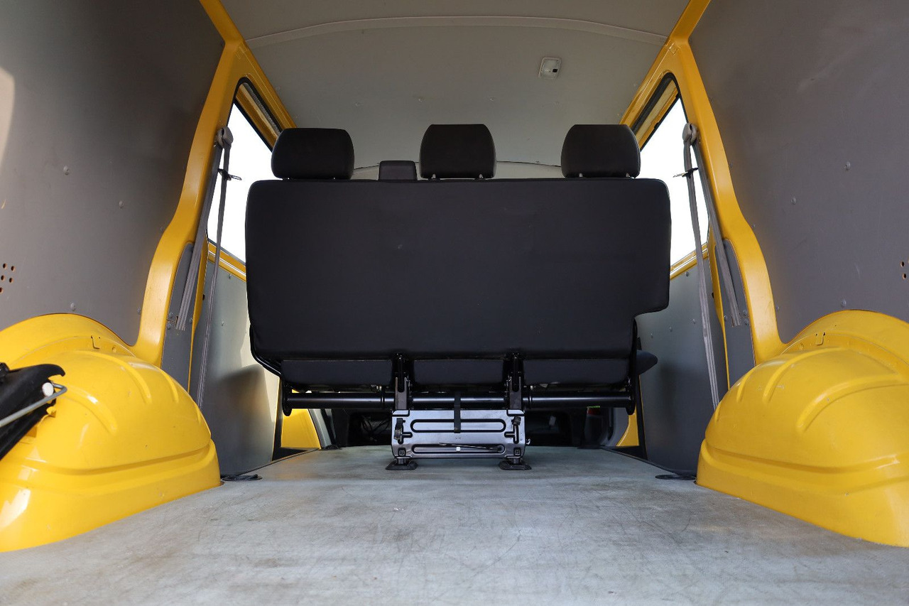 Volkswagen T5 Transporter Kasten-Kombi 2.0 TDI/EU5/5-Sitze - Mikrobus: obrázek 5 Volkswagen T5 Transporter Kasten-Kombi 2.0 TDI/EU5/5-Sitze - Mikrobus: obrázek 5