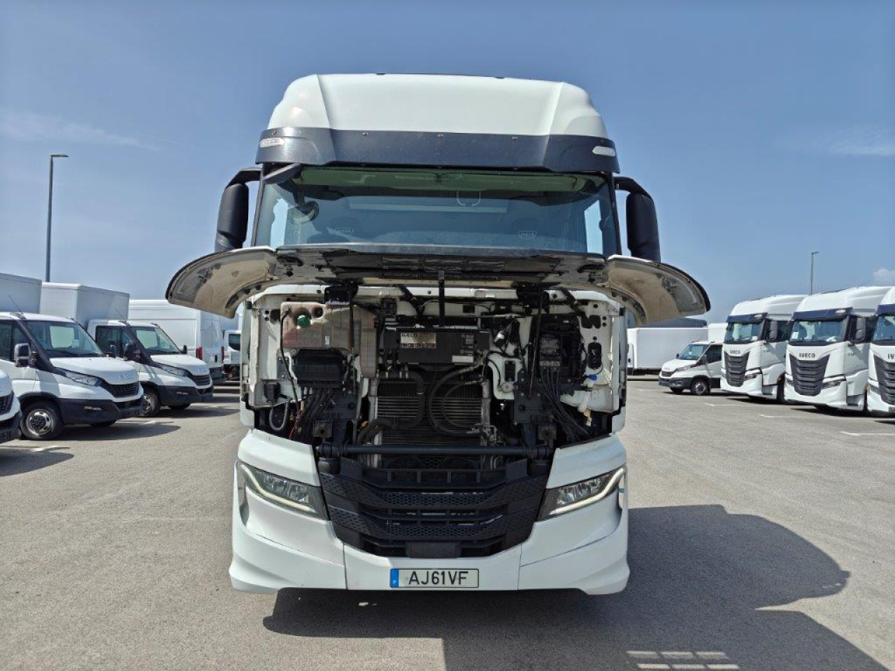 IVECO Stralis AS440S46T/P2LNG Euro6 Intarder Klima - Tahač: obrázek 2 IVECO Stralis AS440S46T/P2LNG Euro6 Intarder Klima - Tahač: obrázek 2