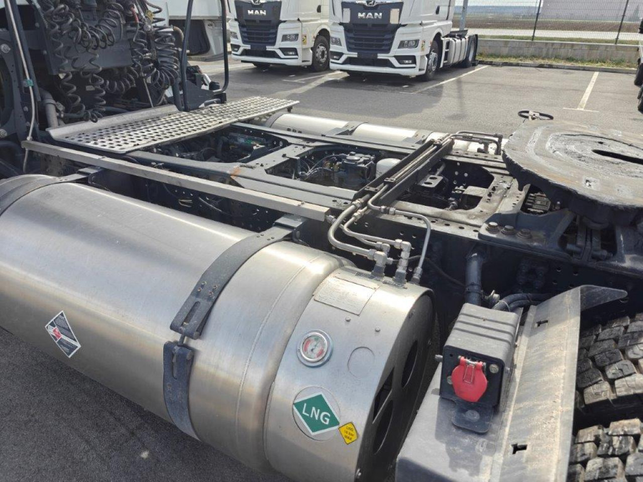 IVECO Stralis AS440S46T/PLNG Intarder Klima Luftfeder ZV - Tahač: obrázek 2 IVECO Stralis AS440S46T/PLNG Intarder Klima Luftfeder ZV - Tahač: obrázek 2