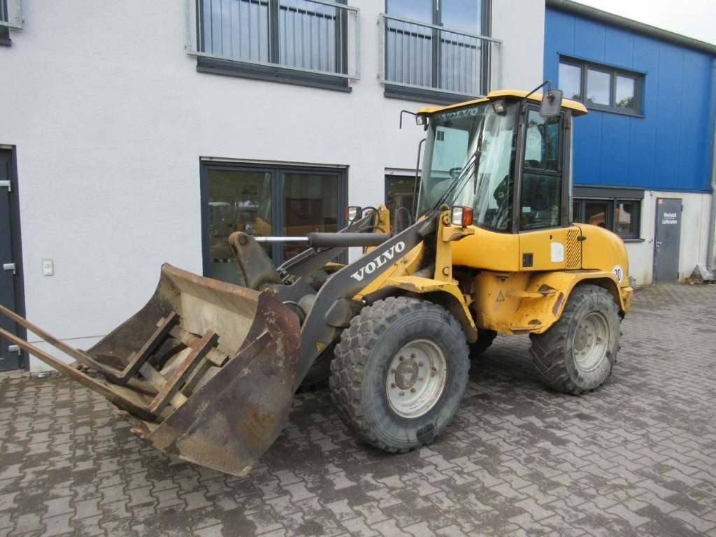 Volvo L 30 B - Kolový nakladač: obrázek 2 Volvo L 30 B - Kolový nakladač: obrázek 2