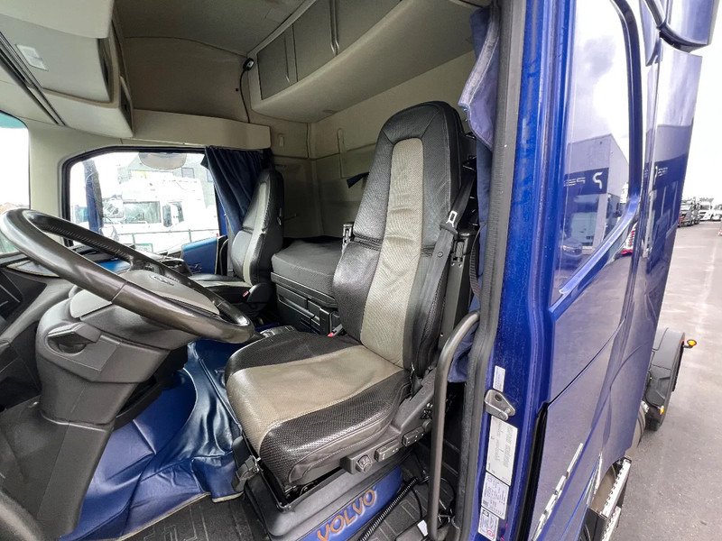 Tahač Volvo FH 460 LNG+Diesel full options 2021 model: obrázek 13