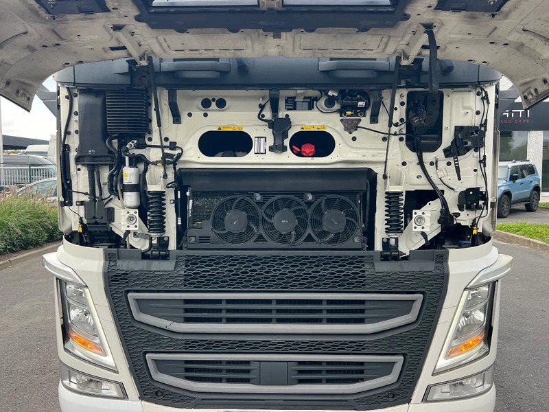 Volvo FH 500 Park cool**2xdieseltanks**Fridge**FH500 2017** - Tahač: obrázek 3 Volvo FH 500 Park cool**2xdieseltanks**Fridge**FH500 2017** - Tahač: obrázek 3