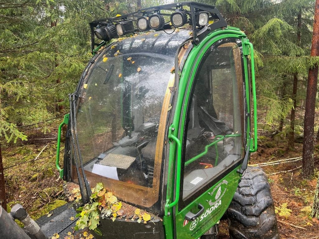 John Deere 1170 E - Harvestor: obrázek 4 John Deere 1170 E - Harvestor: obrázek 4