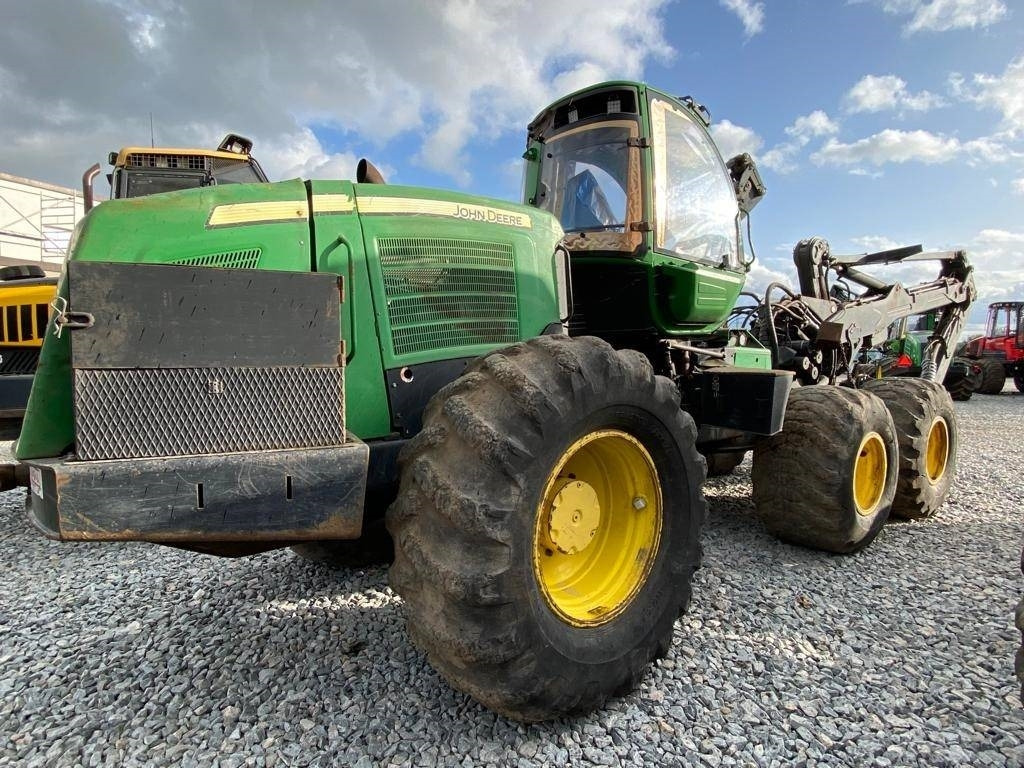 John Deere 1470 E - Harvestor: obrázek 1 John Deere 1470 E - Harvestor: obrázek 1
