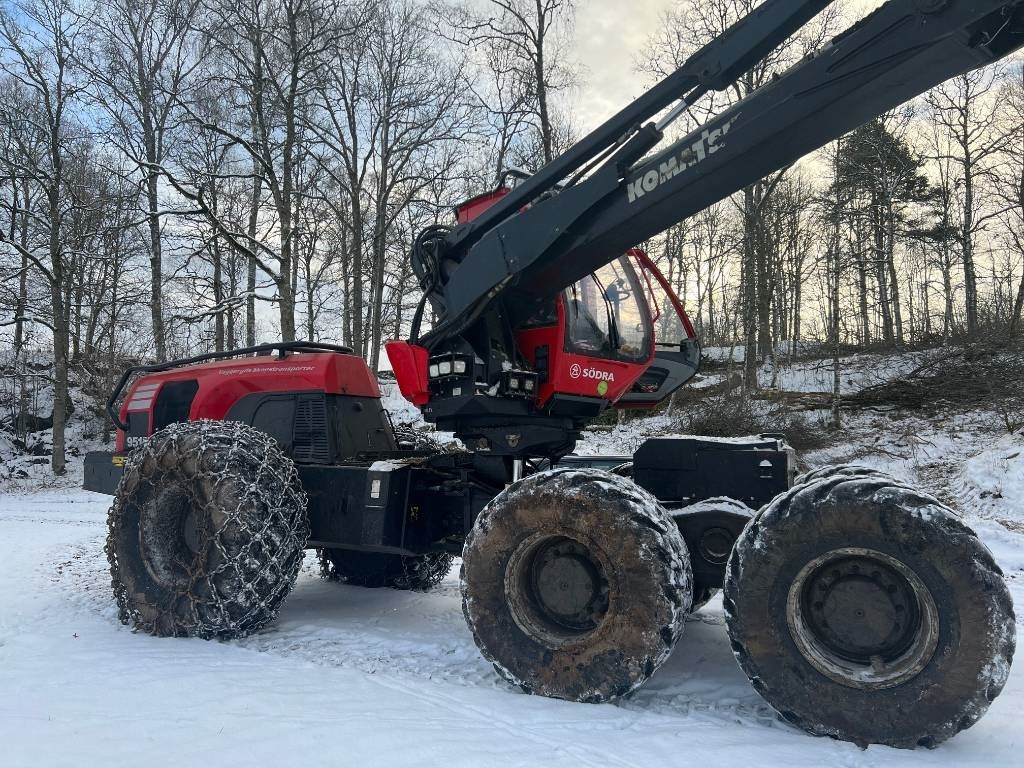 Komatsu 951 - Harvestor: obrázek 1 Komatsu 951 - Harvestor: obrázek 1