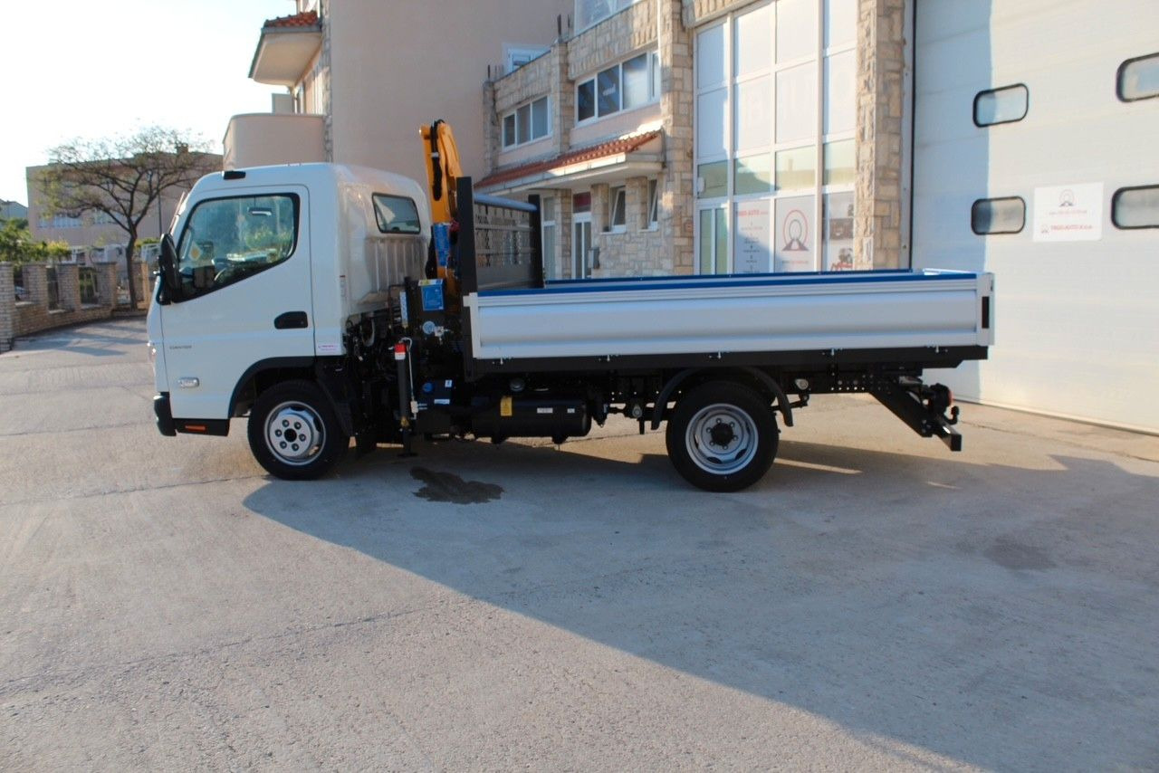 FUSO CANTER 3C15 - Dodávka valník: obrázek 5 FUSO CANTER 3C15 - Dodávka valník: obrázek 5