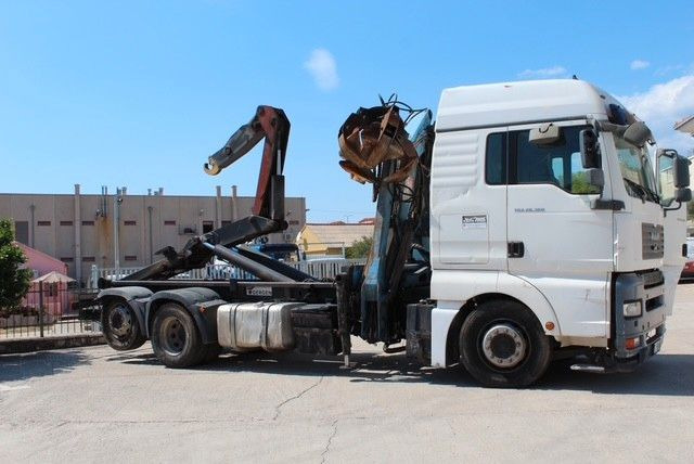 MAN TGA 26.360 FG 6x2 LL GERGEN Abroll + Penz Kran - Hákový nosič kontejnerů, Auto s hydraulickou rukou: obrázek 4 MAN TGA 26.360 FG 6x2 LL GERGEN Abroll + Penz Kran - Hákový nosič kontejnerů, Auto s hydraulickou rukou: obrázek 4