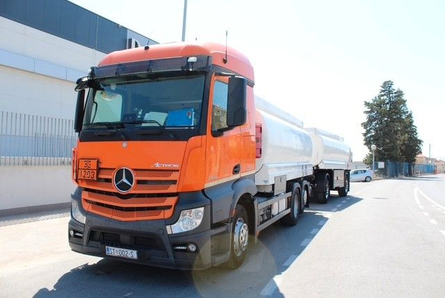 Mercedes-Benz Actros 2548 6x2/4 - Cisternové vozidlo: obrázek 5 Mercedes-Benz Actros 2548 6x2/4 - Cisternové vozidlo: obrázek 5