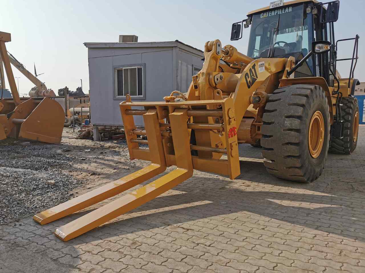 AME Hydraulic Pallet Fork - Vidle pro Kolový nakladač: obrázek 2 AME Hydraulic Pallet Fork - Vidle pro Kolový nakladač: obrázek 2