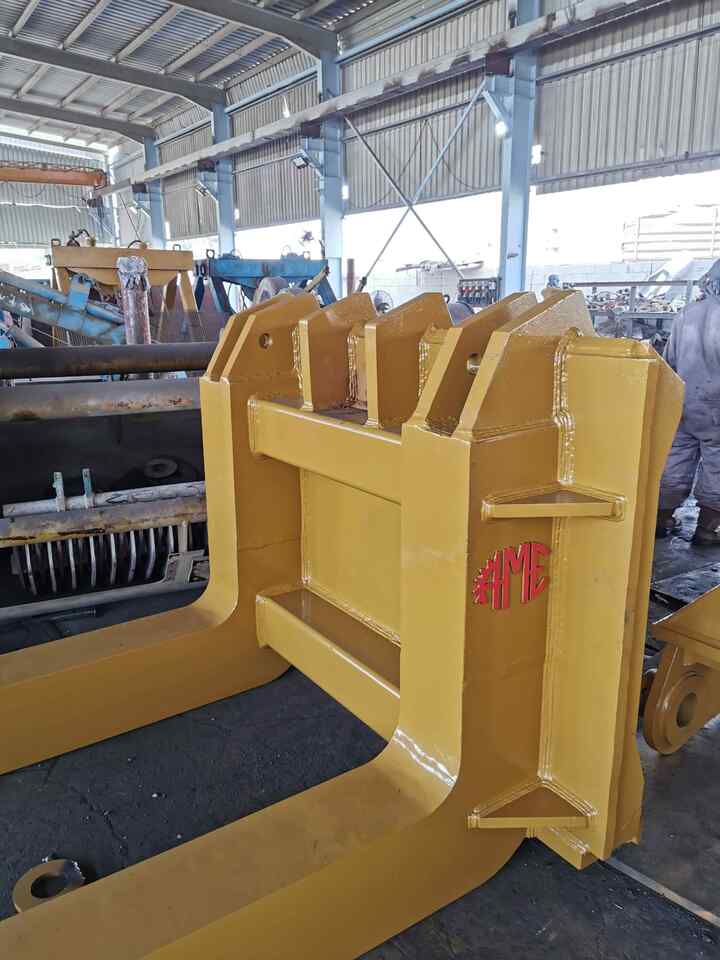 Marble Block Fork - Vidle pro Kolový nakladač: obrázek 5 Marble Block Fork - Vidle pro Kolový nakladač: obrázek 5