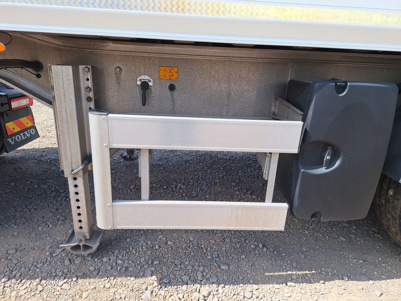 Benalu Bulkliner S 95 50m³ Kombiklappe - Sklápěcí návěs: obrázek 2 Benalu Bulkliner S 95 50m³ Kombiklappe - Sklápěcí návěs: obrázek 2