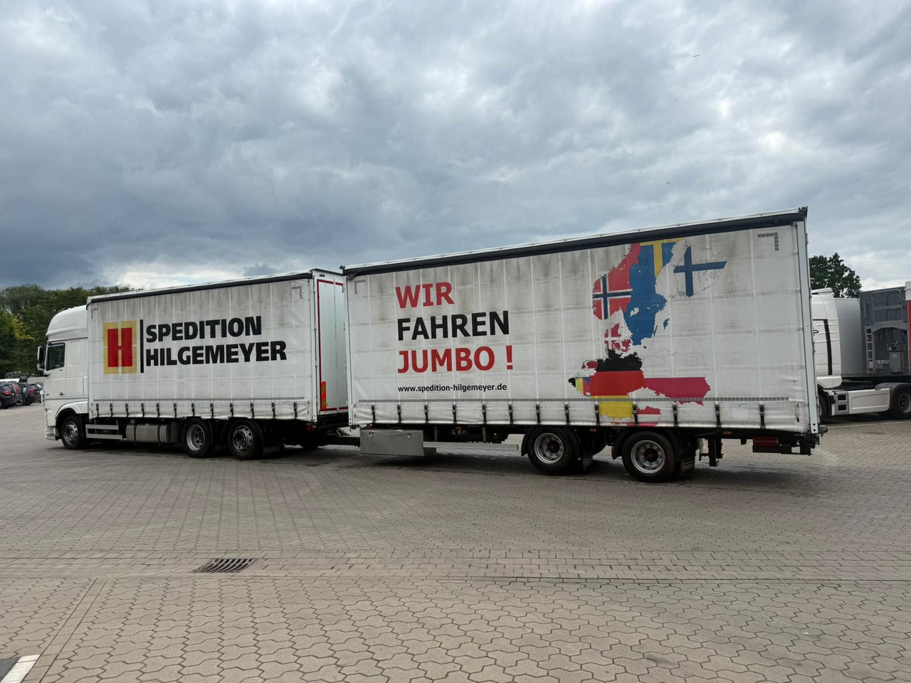 DAF XF 480 FAN LowDeck 6x2 Jumbo Inklusive Anhänger - Plachtový nákladní auto, Plachtový přívěs: obrázek 4 DAF XF 480 FAN LowDeck 6x2 Jumbo Inklusive Anhänger - Plachtový nákladní auto, Plachtový přívěs: obrázek 4