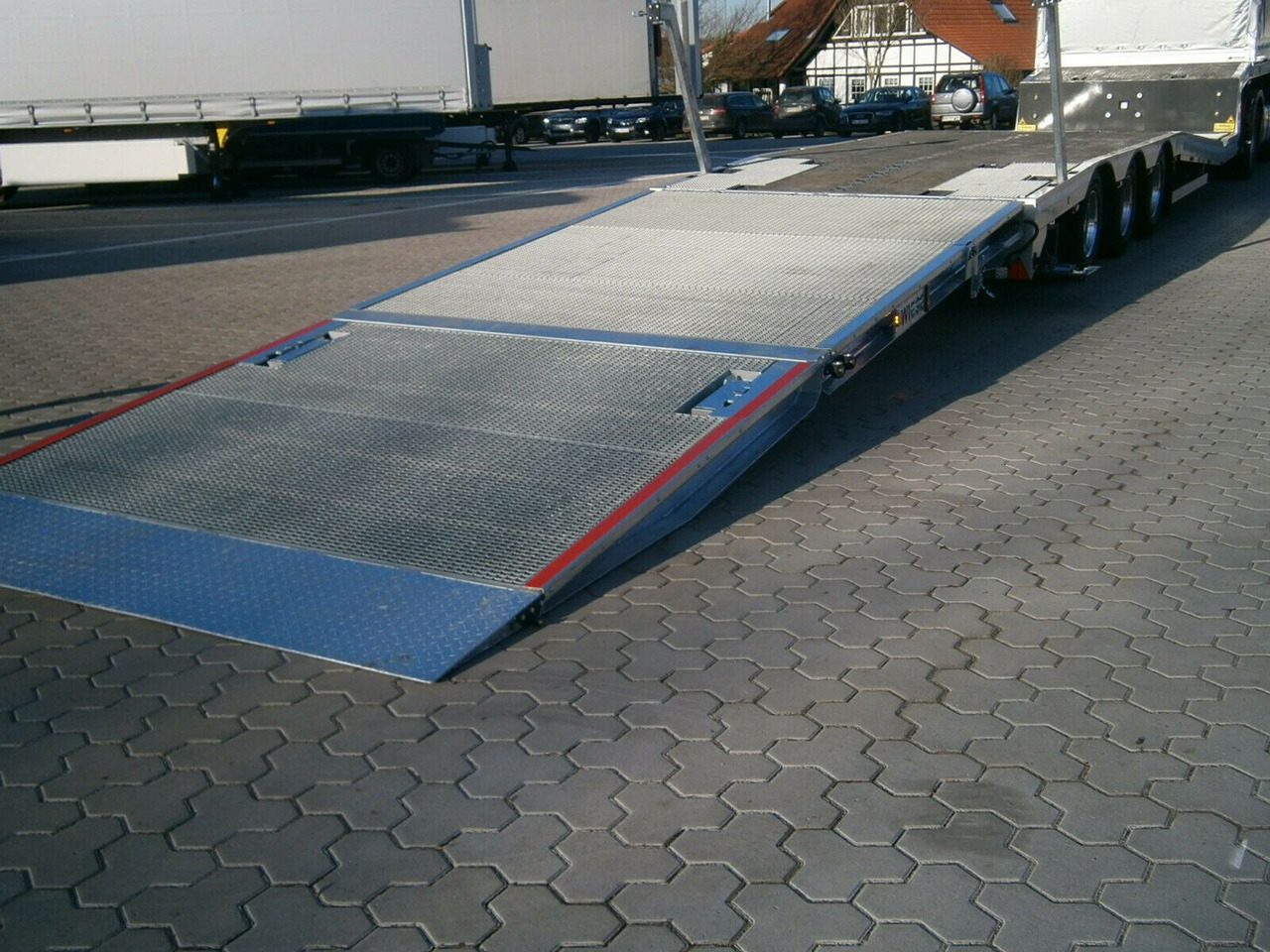 Gabelstaplertransporter Tiefbett Rampen - Podvalníkový návěs: obrázek 4 Gabelstaplertransporter Tiefbett Rampen - Podvalníkový návěs: obrázek 4