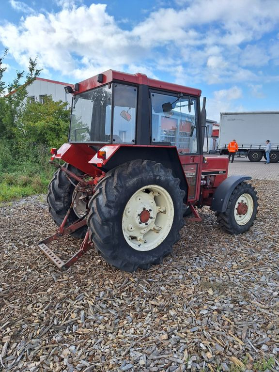 IHC 833 Allrad Kabine - Traktor: obrázek 4 IHC 833 Allrad Kabine - Traktor: obrázek 4