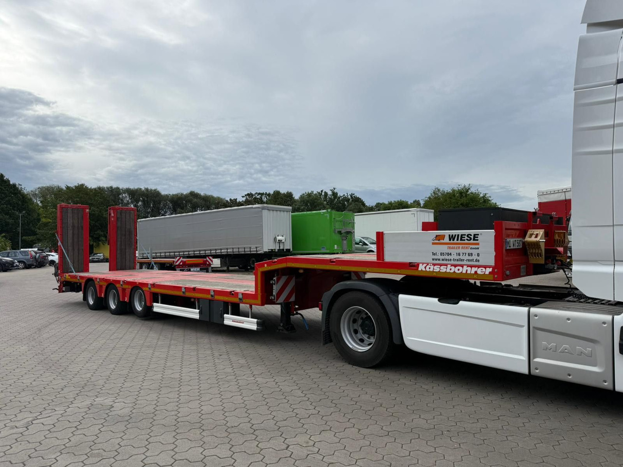Kässbohrer K.SLS ECO Tieflader mit hydraulischen Rampen - Podvalníkový návěs: obrázek 3 Kässbohrer K.SLS ECO Tieflader mit hydraulischen Rampen - Podvalníkový návěs: obrázek 3
