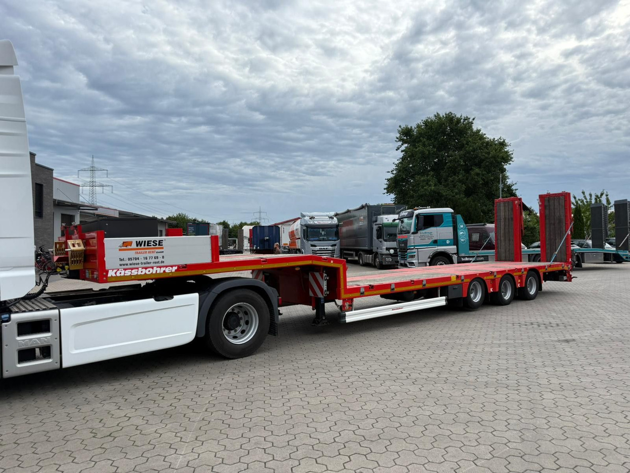 Kässbohrer K.SLS ECO Tieflader mit hydraulischen Rampen - Podvalníkový návěs: obrázek 4 Kässbohrer K.SLS ECO Tieflader mit hydraulischen Rampen - Podvalníkový návěs: obrázek 4