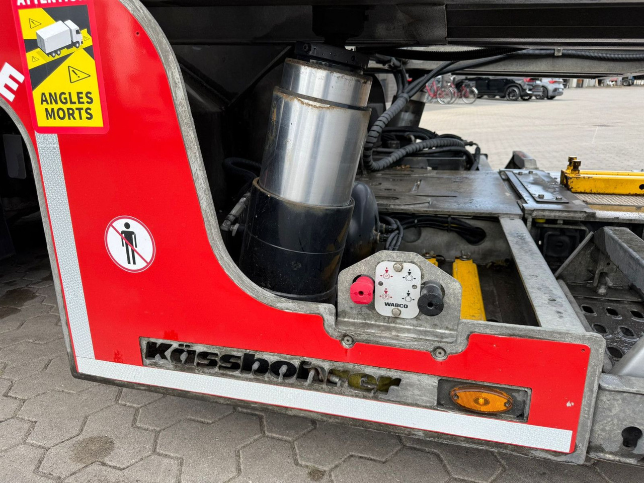 Návěs na přepravu automobilů Kässbohrer K.SOK Truck/Car Transporter: obrázek 13 Návěs na přepravu automobilů Kässbohrer K.SOK Truck/Car Transporter: obrázek 13