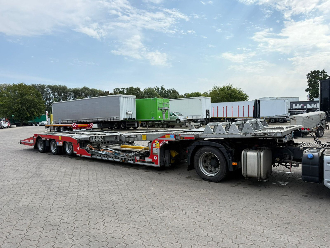 Návěs na přepravu automobilů Kässbohrer K.SOK Truck/Car Transporter: obrázek 6 Návěs na přepravu automobilů Kässbohrer K.SOK Truck/Car Transporter: obrázek 6