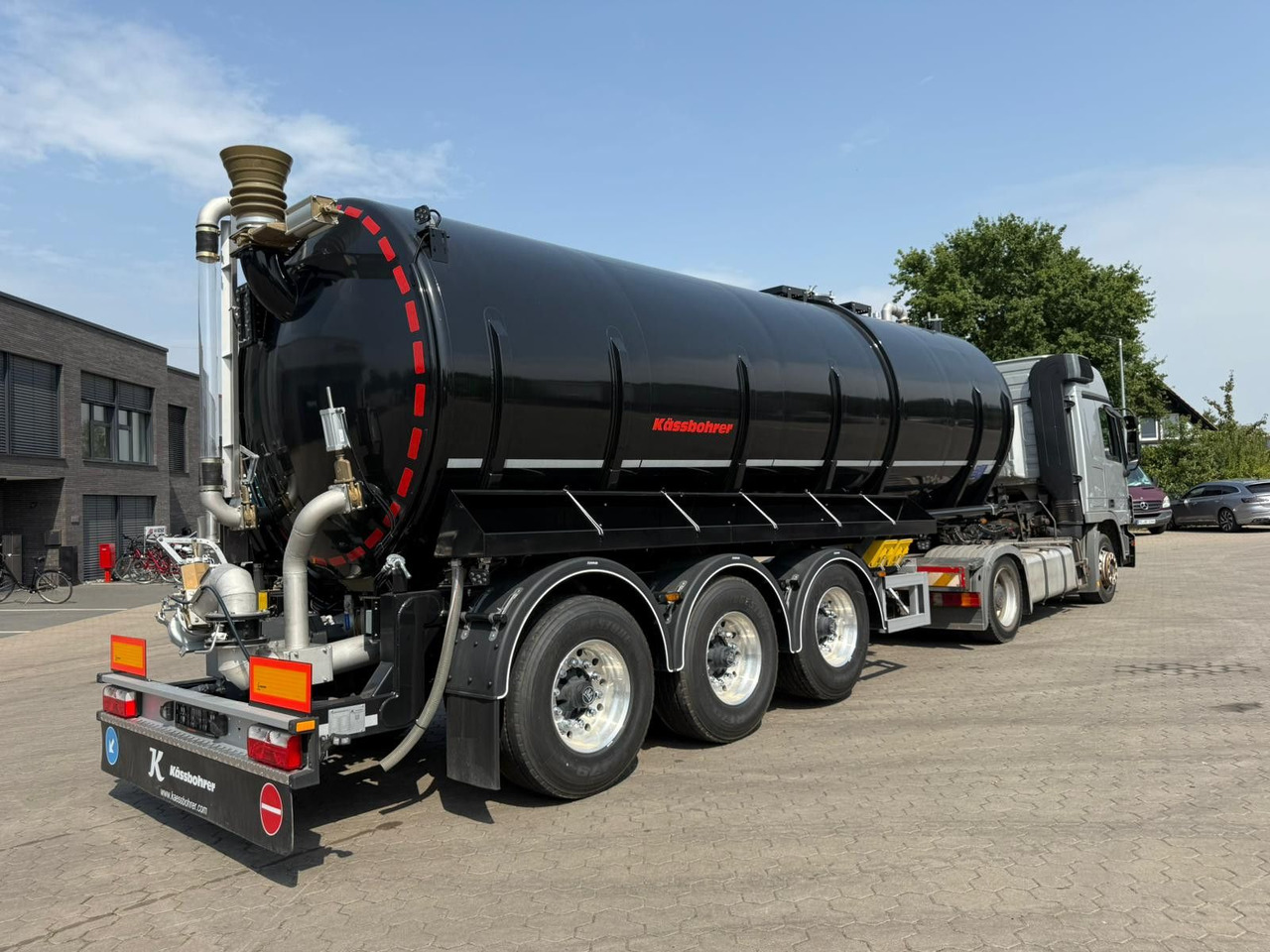 Kässbohrer K.STN L 30 Edelstahl Tanker Gülle Naturabfall - Cisternový návěs: obrázek 2 Kässbohrer K.STN L 30 Edelstahl Tanker Gülle Naturabfall - Cisternový návěs: obrázek 2