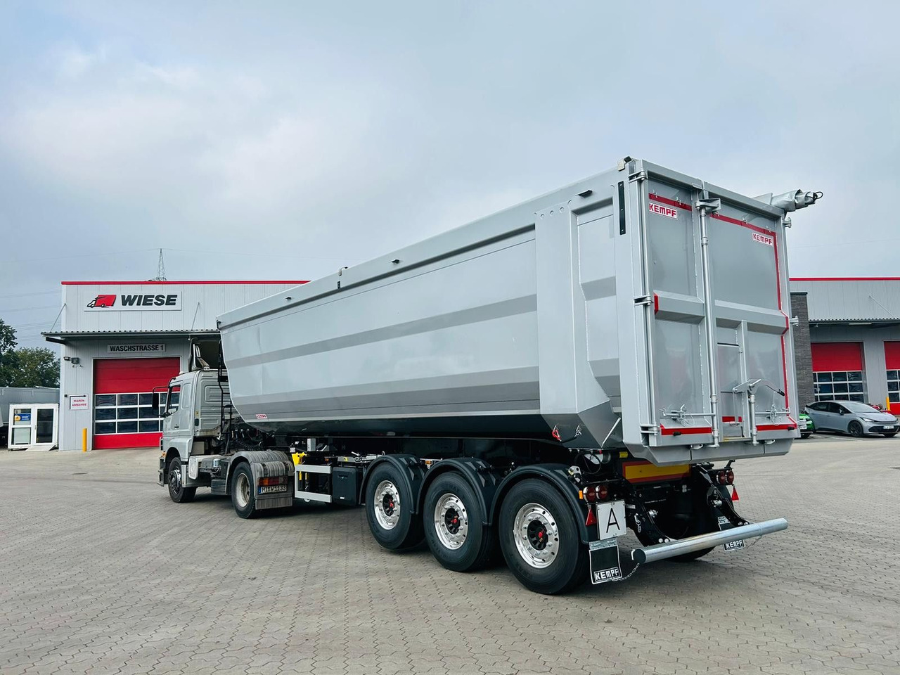 Kempf SKM 36/3 SR-Membran Stahl Halbrundmulde 50m³ - Sklápěcí návěs: obrázek 1 Kempf SKM 36/3 SR-Membran Stahl Halbrundmulde 50m³ - Sklápěcí návěs: obrázek 1